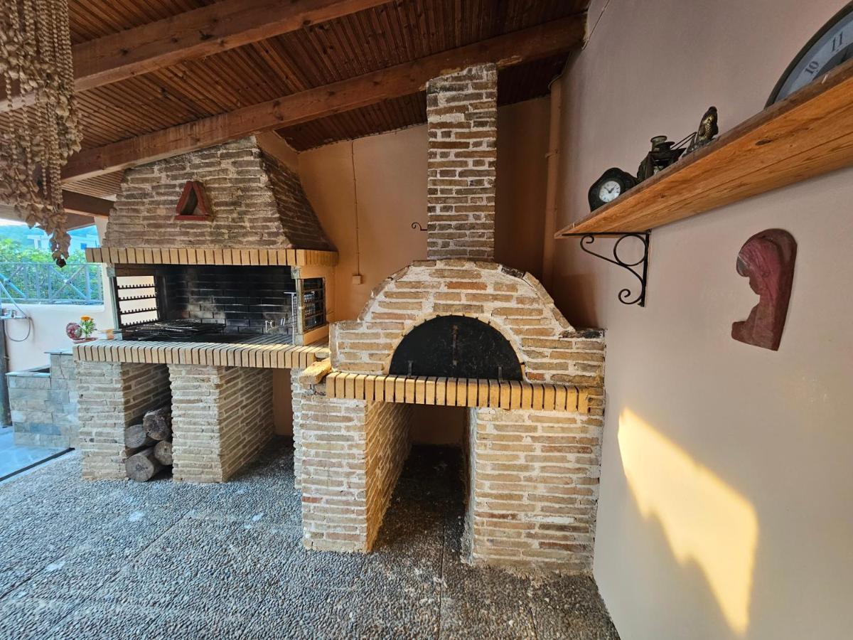 Villa Clotho Pórto Ráfti Exteriör bild